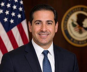 Bill Essayli