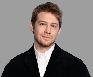 Joe Alwyn - images