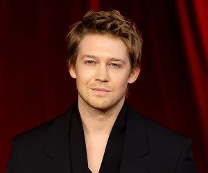 Joe Alwyn - images