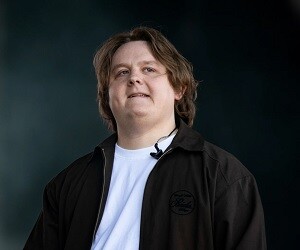 Lewis Capaldi - images