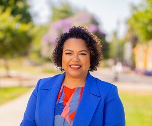 Mia Bonta