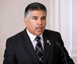 Tony Cárdenas - images