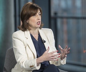 Lucy Powell - images