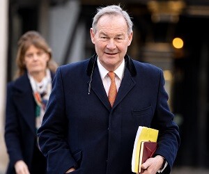 Rupert Lowe - images