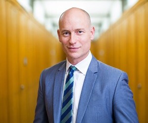 Stephen Kinnock - images