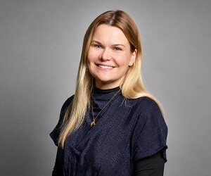 Laura Farris