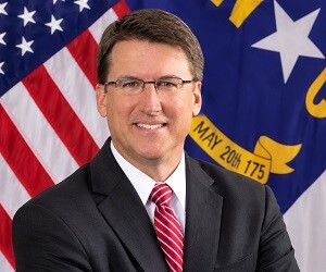 Pat McCrory - images