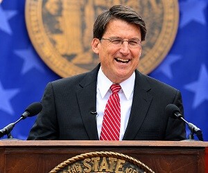 Pat McCrory - images